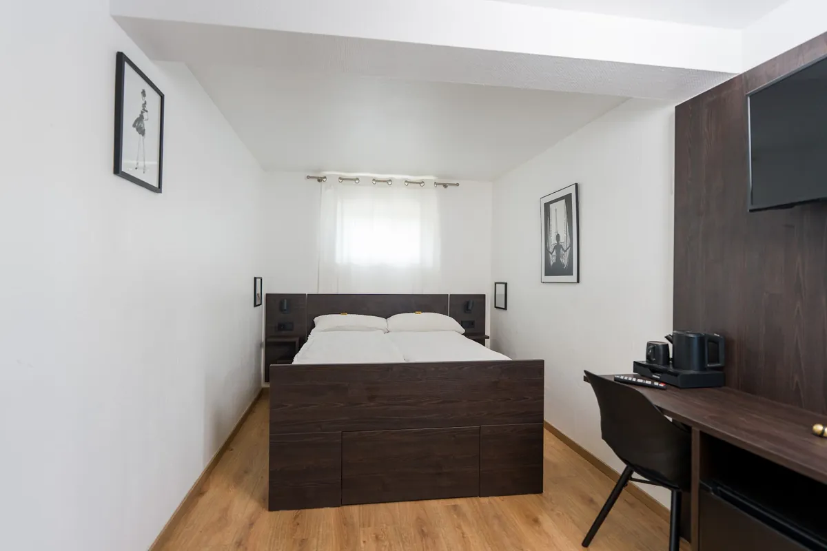 Kleines Doppelzimmer im Hotel Latio, Ansicht 1